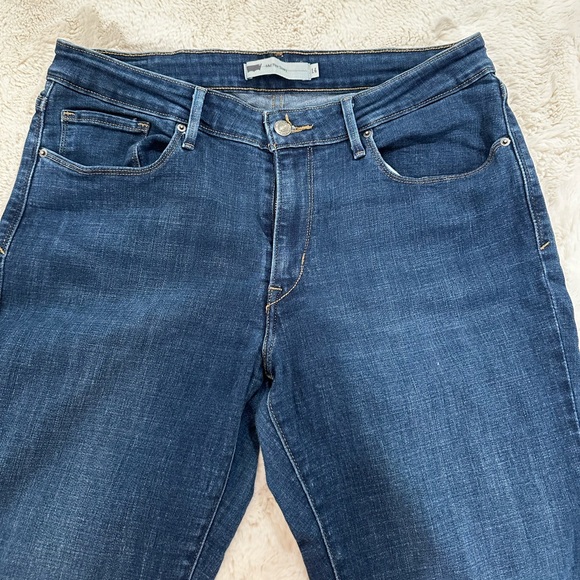 Levi’s mid rise skinny jeans - Picture 2 of 5